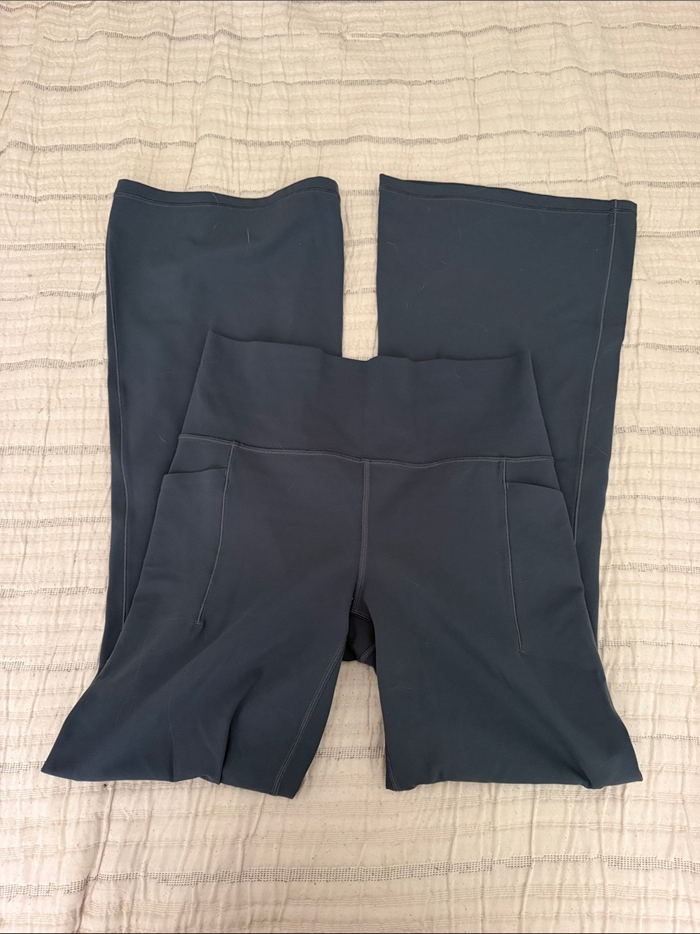 Athleta Salutation Stash Flare Pant w pockets